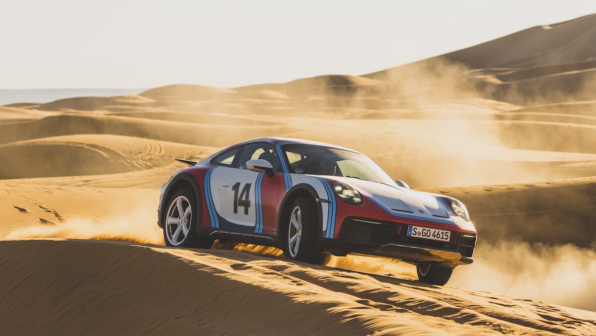 Porsche 911 Dakar, tre livree storiche ispirate al Safari