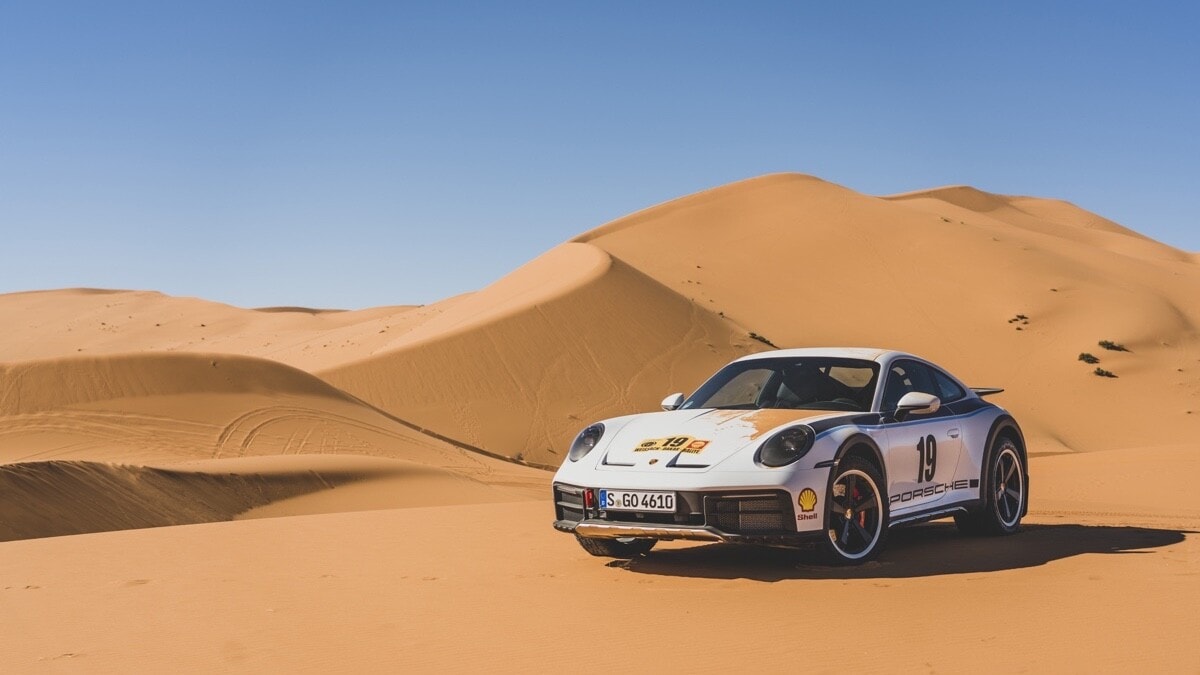 Porsche 911 Dakar, tre livree storiche ispirate al Safari