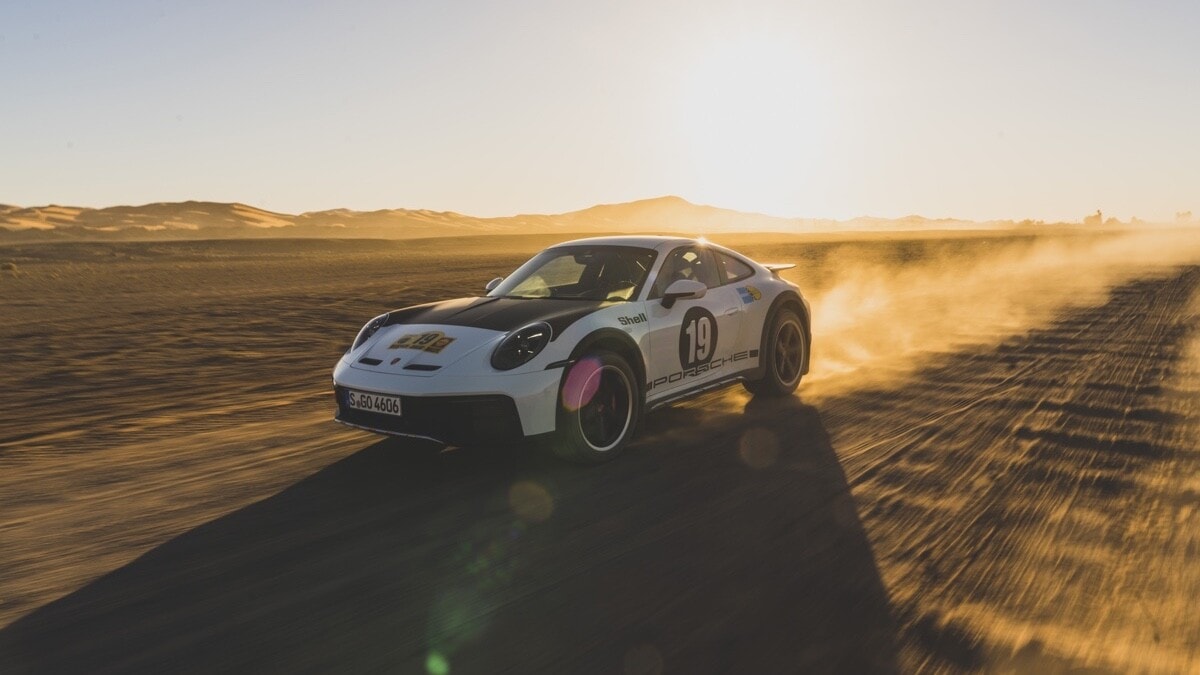 Porsche 911 Dakar, tre livree storiche ispirate al Safari