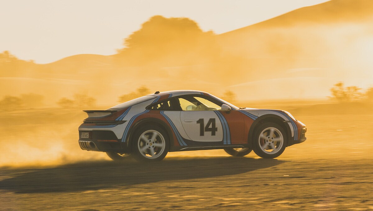 Porsche 911 Dakar, tre livree storiche ispirate al Safari