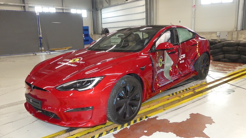 Tesla Model S, il crash test Euro Ncap