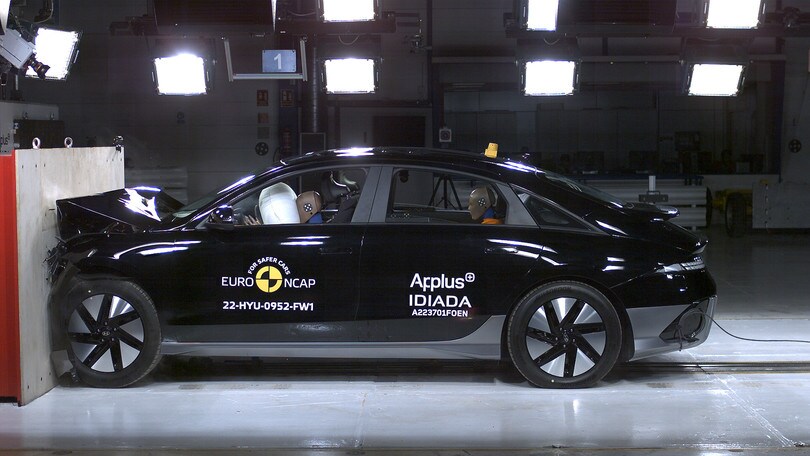 Hyundai Ioniq 6, il crash test Euro Ncap
