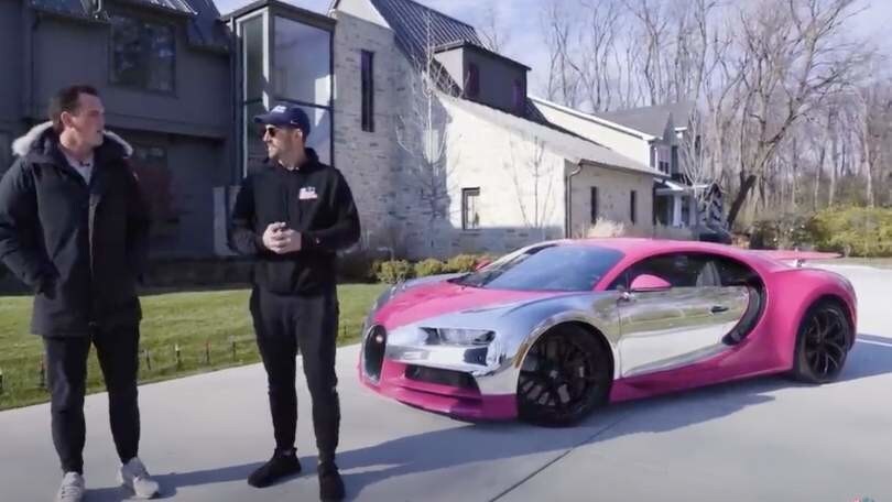 Bugatti Chiron, manutenzione folle: solo la chiave costa come una Panda