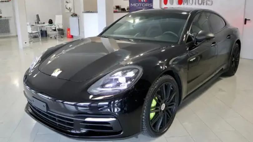 Gigio Donnarumma vende la sua Porsche Panamera