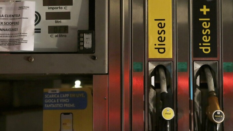 Sciopero benzinai revocato: finisce lo stop di 48 ore