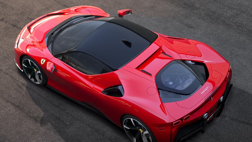 Max Verstappen “pizzicato” a comprarsi una Ferrari