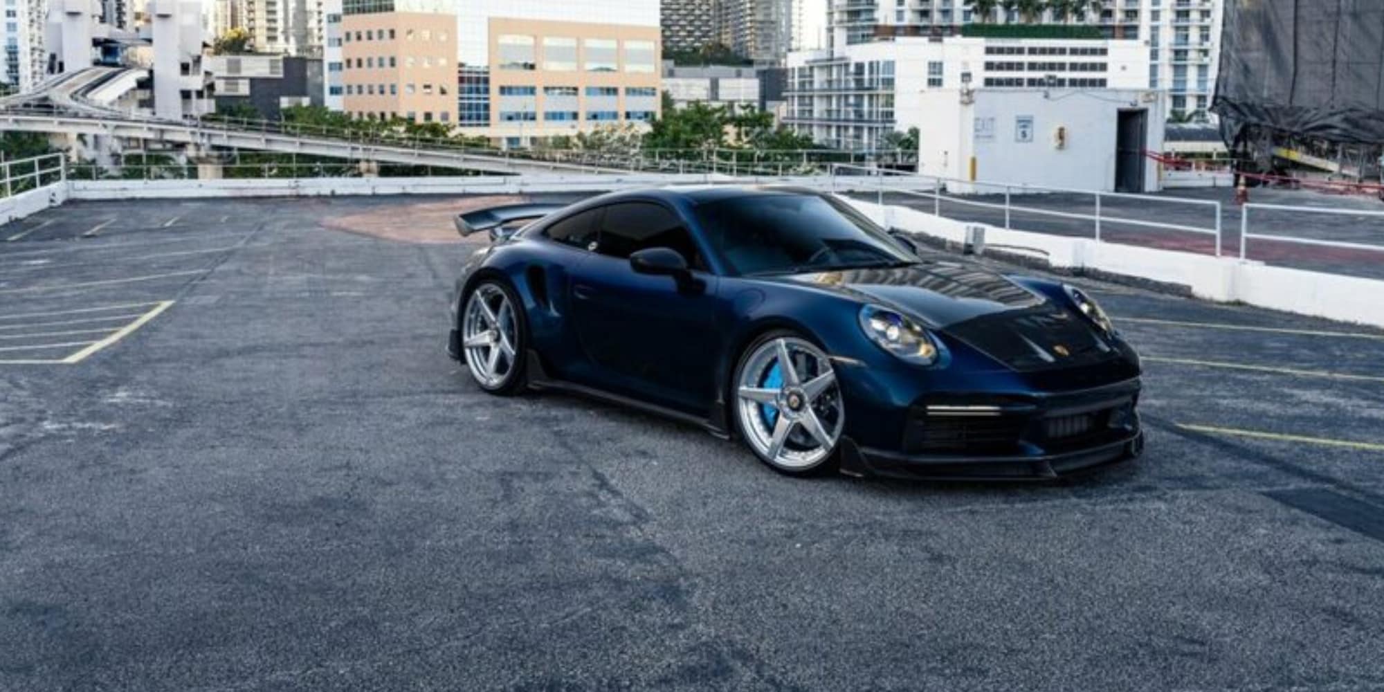 Porsche 911 Turbo S, tuning di carbonio in salsa GT3