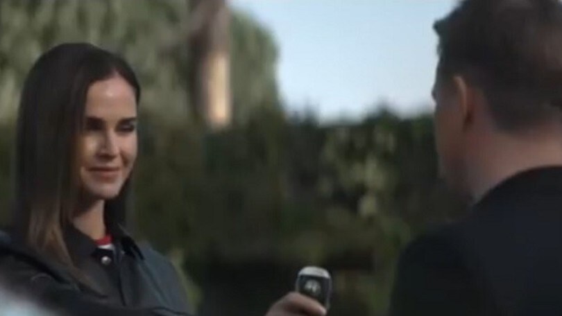 Raikkonen pazzo di Alfa Romeo Stelvio: ma a guidare il Suv è la moglie!