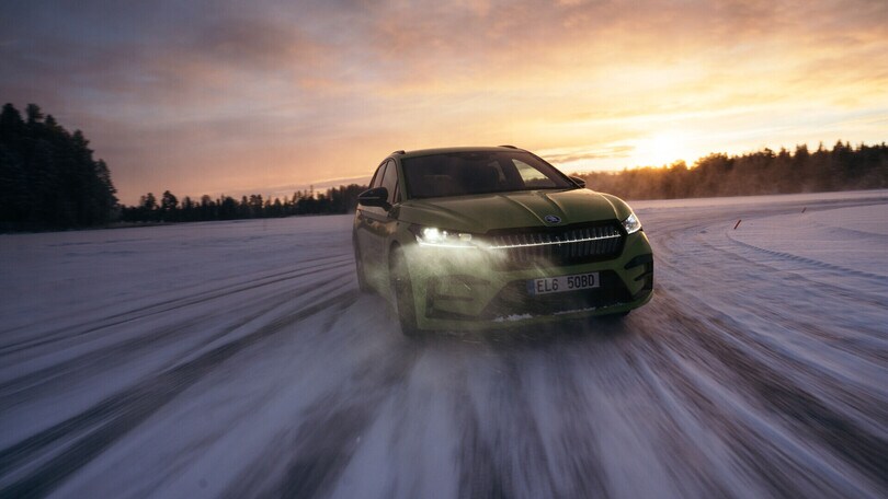 Skoda Enyaq RS iV, Guiness record per il drift più lungo sul ghiaccio