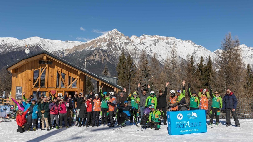 SciAbile: BMW Italia e la scuola di sci Sauze d’Oulx Project sulle piste da sci