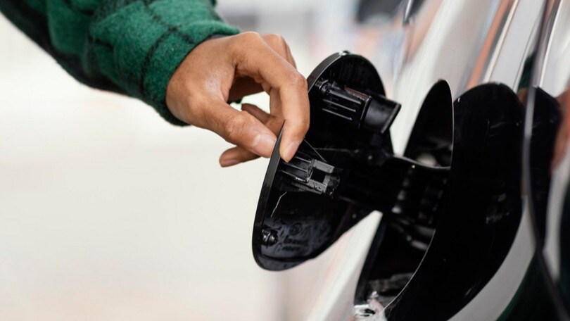 Prezzi carburanti, il Diesel costa meno della benzina