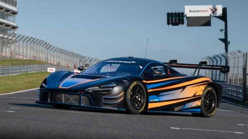 Nuova McLaren 720S GT3 EVO: l'evoluzione per i purosangue delle corse