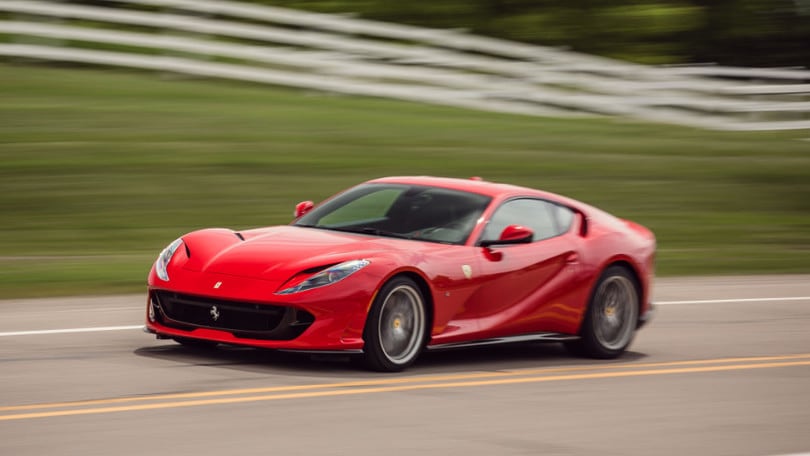 Sei al Superenalotto, la supercar da compare per vivere felici