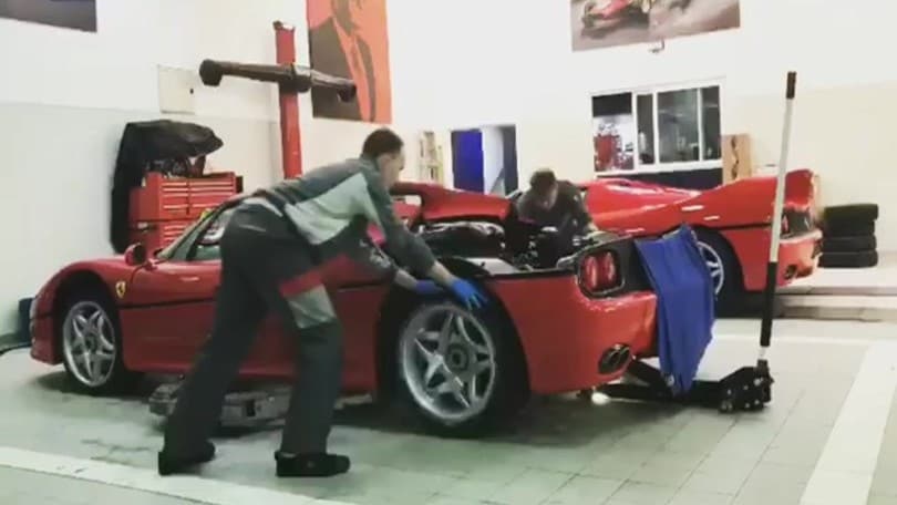 Ferrari F50: il cambio frizione al rallentatore