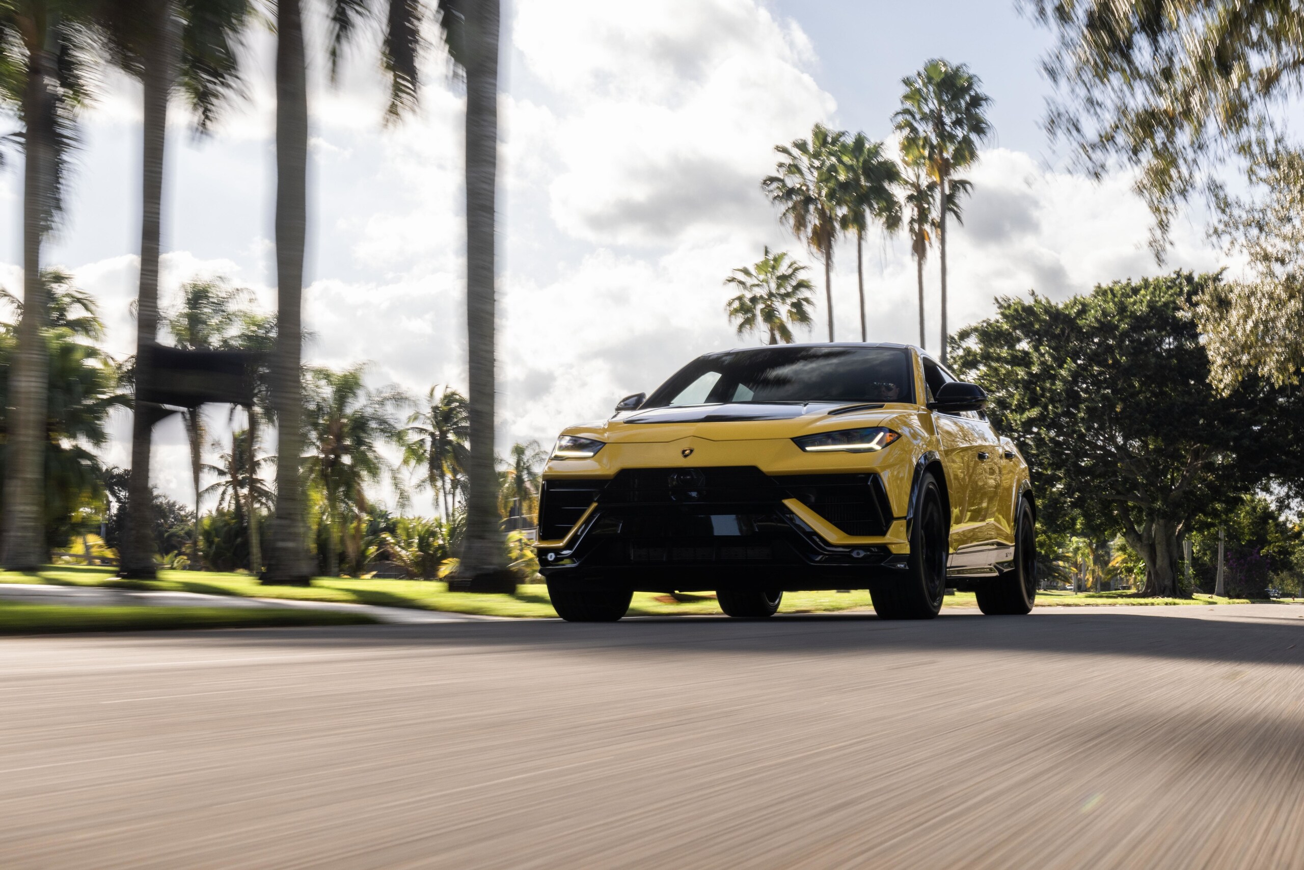Urus Performante e Jason Bonham