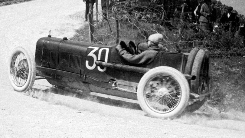 Maserati al cinema, ILBE ci riprova dopo il controverso Lamborghini