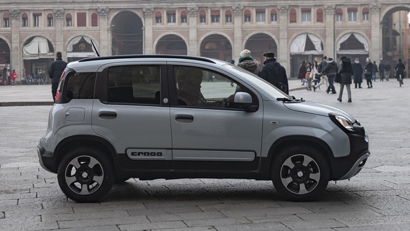 Le auto usate preferite dalle donne, più ibride degli uomini