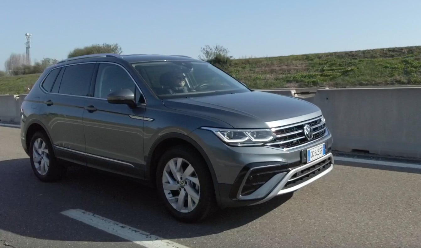 Volkswagen Tiguan Allspace, la prova su strada