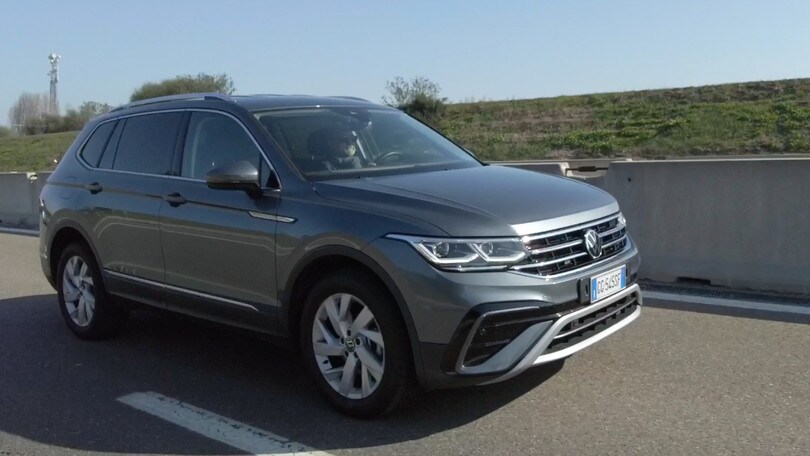 Volkswagen Tiguan Allspace, la prova su strada