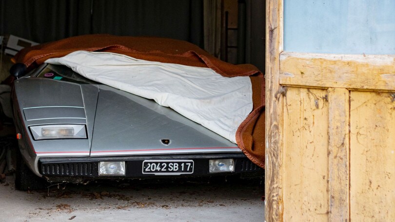 Lamborghini, la storia della Countach chiusa per 20 anni in un castello