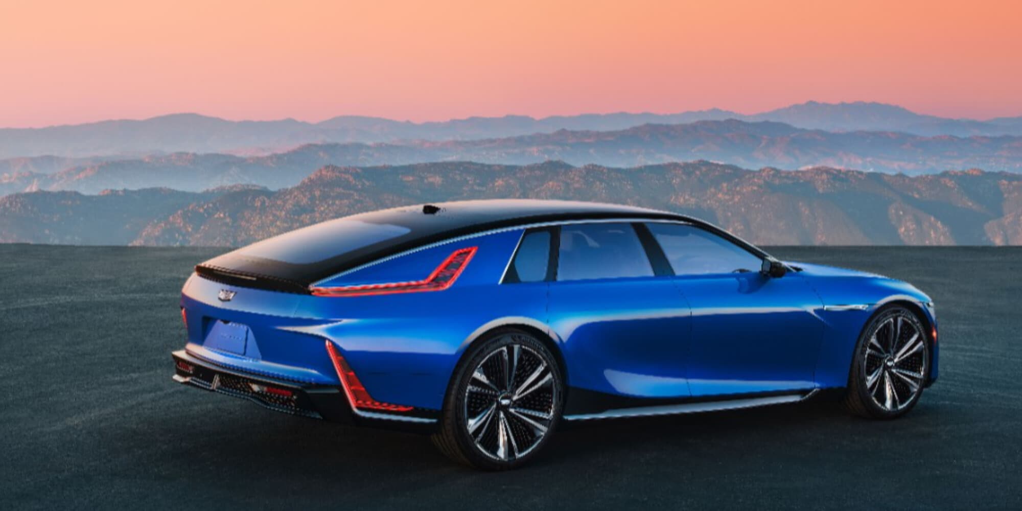 Cadillac Celestiq al livello 3 di self drive con l'Ultra Cruise