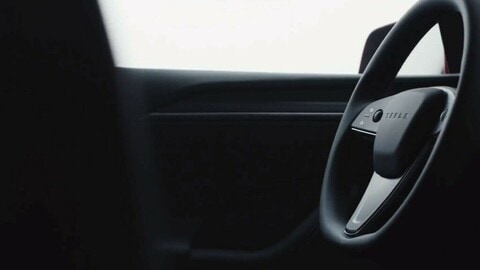 Tesla Model X e Model S, nuovo colore e volante tradizionale