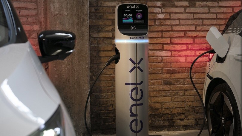 Tariffe di ricarica, nuovi abbonamenti (e prezzi in rialzo) da Enel X Way