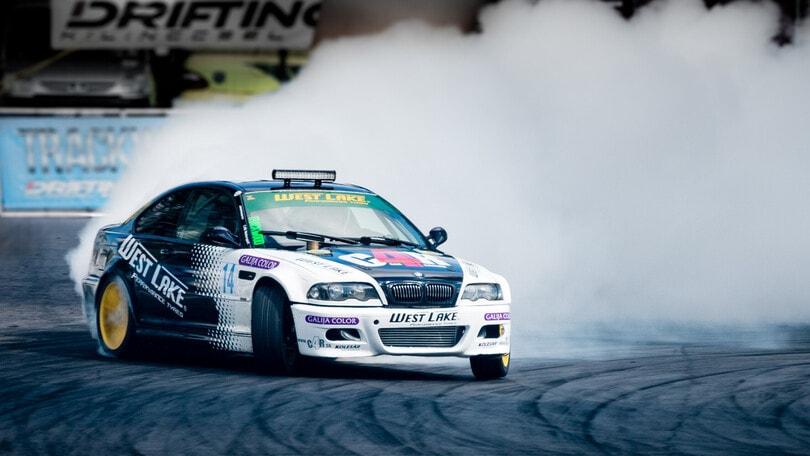 Drifting, tutti pronti per la gara di derapate?