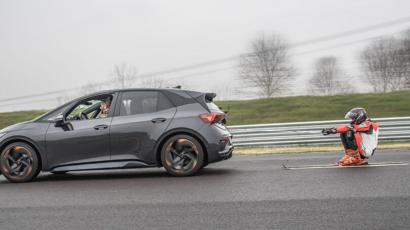 Trainato con la Cupra sugli sci: Valerio Boni segna un nuovo record!