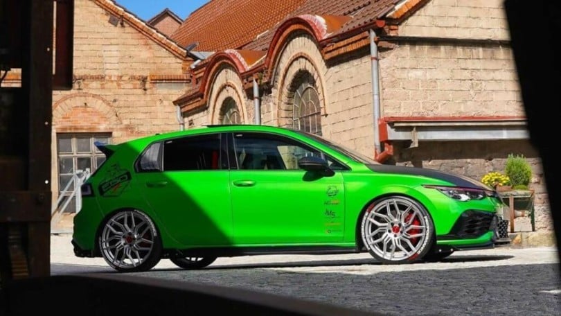 Volkswagen Golf GTI Clubsport, si arrabbia e diventa verde come Hulk
