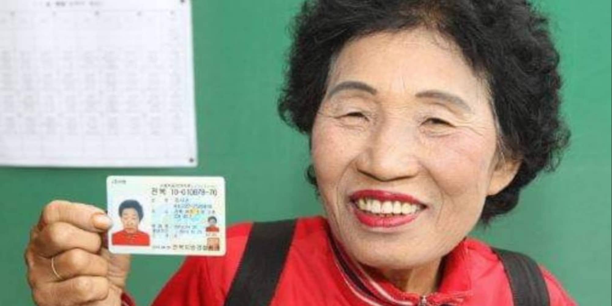 Bocciata 960 volte al test della patente: ora è una star in Corea del Sud