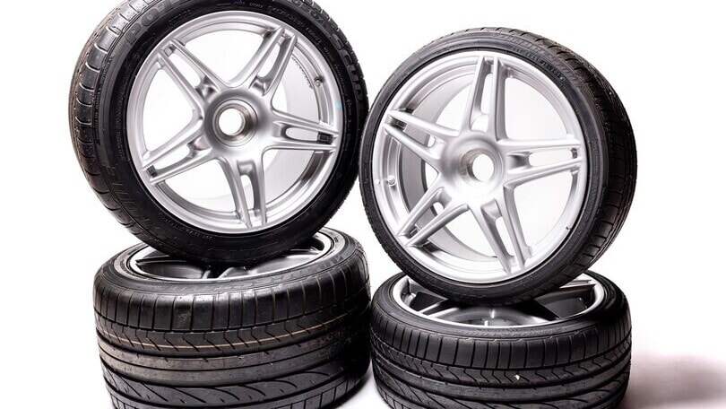 Quanto costano i cerchi della Ferrari Enzo