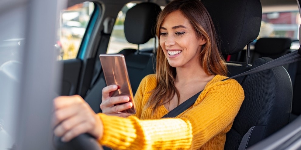 Arriva l'app per fare la "spia" alla Polizia segnalando le infrazioni stradali