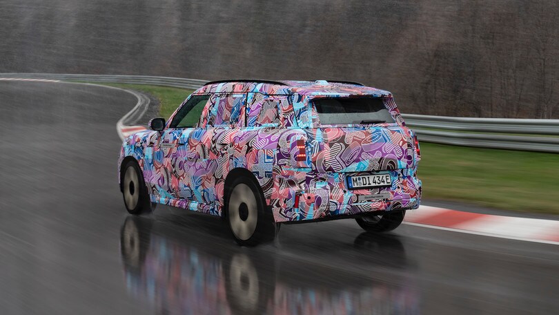 Mini, il primo contatto con la Countryman elettrica