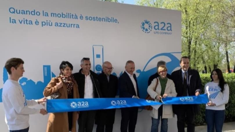 Auto elettriche, A2A inaugura le colonnine di ricarica "lente ed economiche"