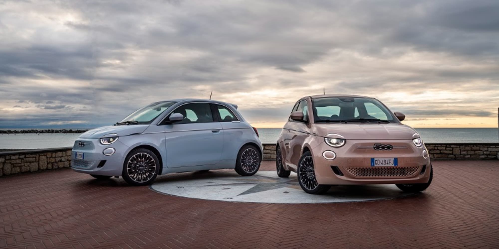 Vuoi comprare la 500 elettrica? Fiat te la fa guidare gratis per 7 giorni