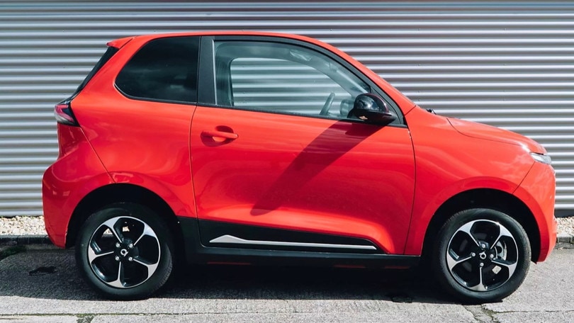 ARI 902, il van elettrico "tascabile" con bagagliaio da SUV