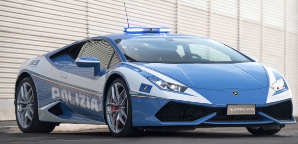 Polizia, le auto più simboliche dall’Alfa Romeo alla Lamborghini