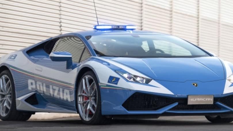 Polizia, le auto più simboliche dall’Alfa Romeo alla Lamborghini