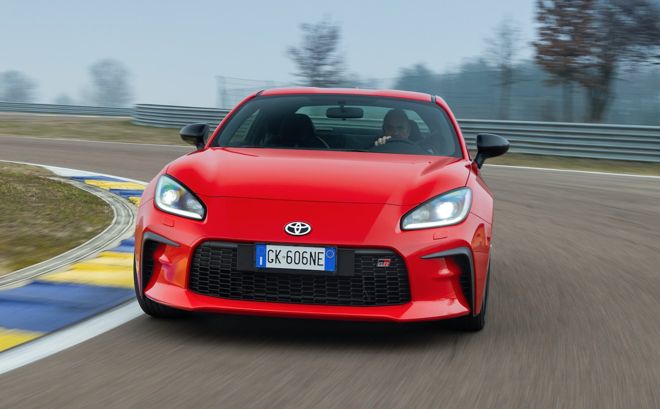 Toyota GR86, il test in pista