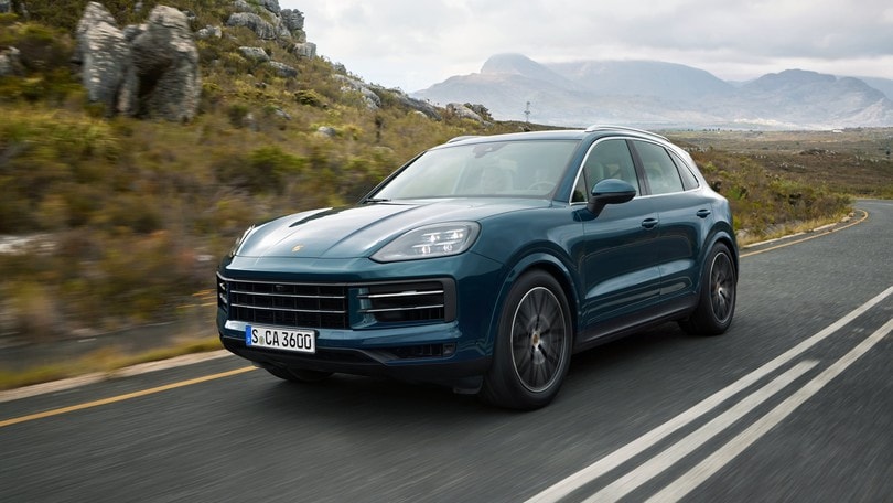 Porsche Cayenne 2023, sguardo da Taycan