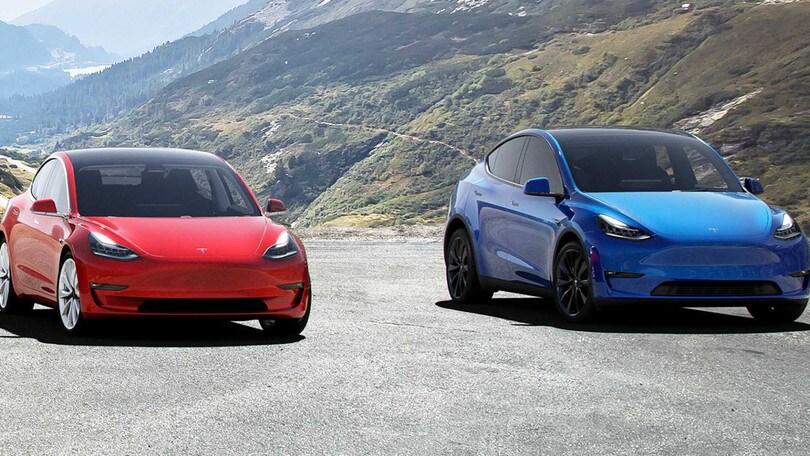 Tesla, ribasso infinito, tagli ancora i prezzi negli USA, ma..