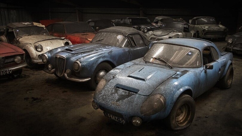 La collezione di 230 auto d'epoca