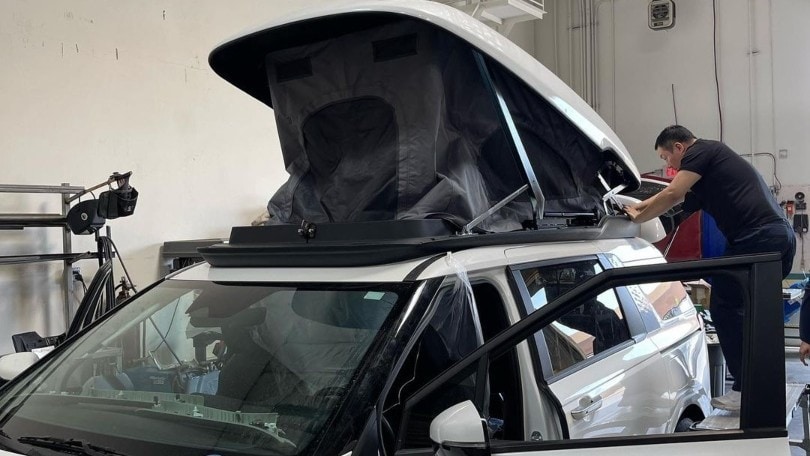 Uni Camp progetta il la "tenda-letto" per la Kia Carnival