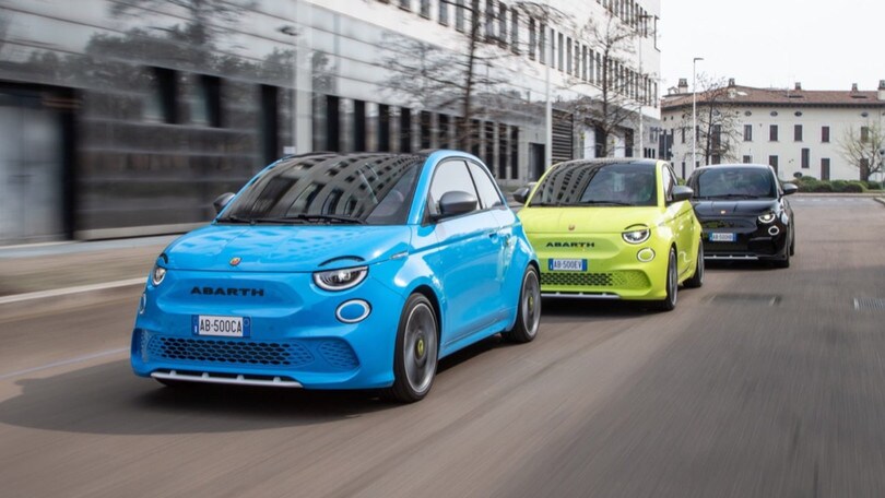Abarth, si allarga la gamma elettrica con 500e e 500e Turismo