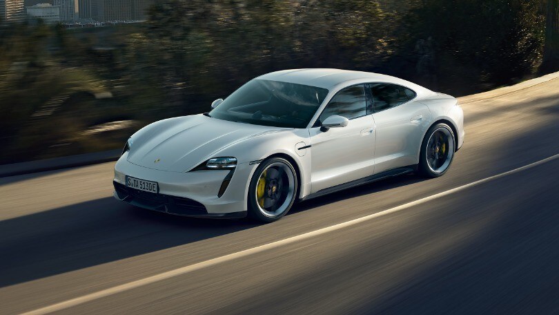 Porsche, salgono i prezzi dei suoi modelli. Una sfida con Ferrari?