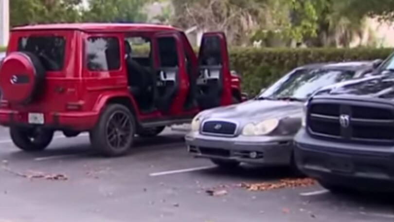 Doppio furto: Mercedes e Rolls-Royce rubate in una villa di lusso