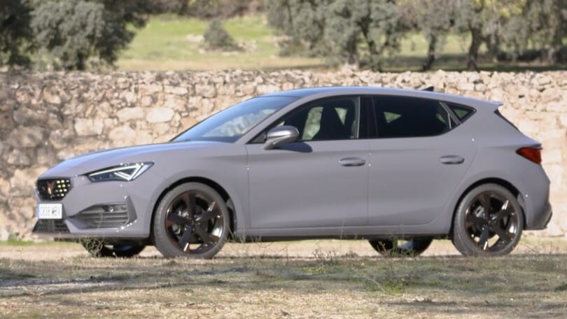 Cupra Leon 1.5 Hybrid, il test su strada