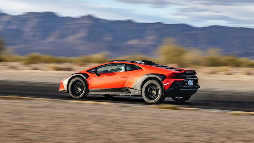 Lamborghini Huracán Sterrato, V10 a prova di tutto
