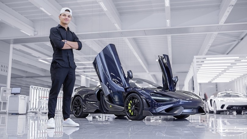 McLaren 765 LT Spider, Lando Norris ritira il suo esemplare personalizzato